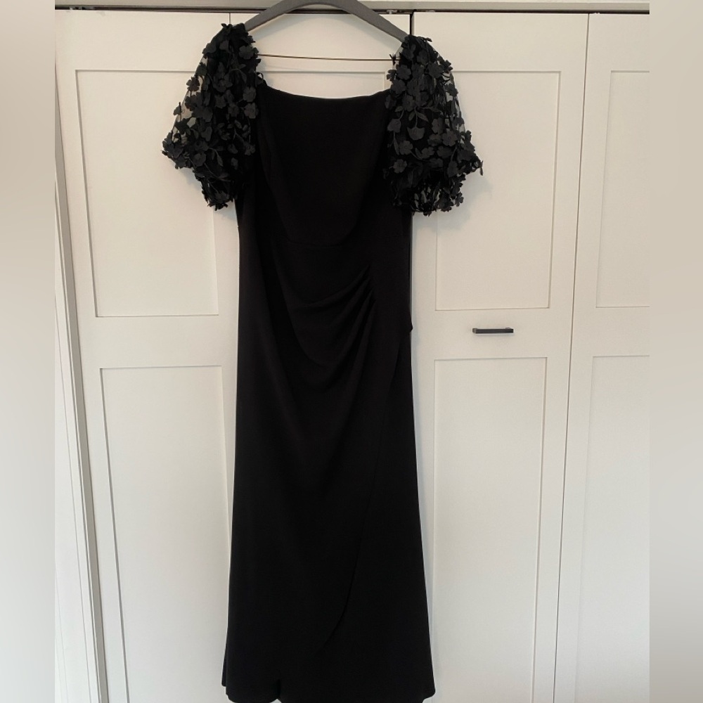 Xscape Melanie 3D Floral Sleeve Crepe Dress - size 16W
